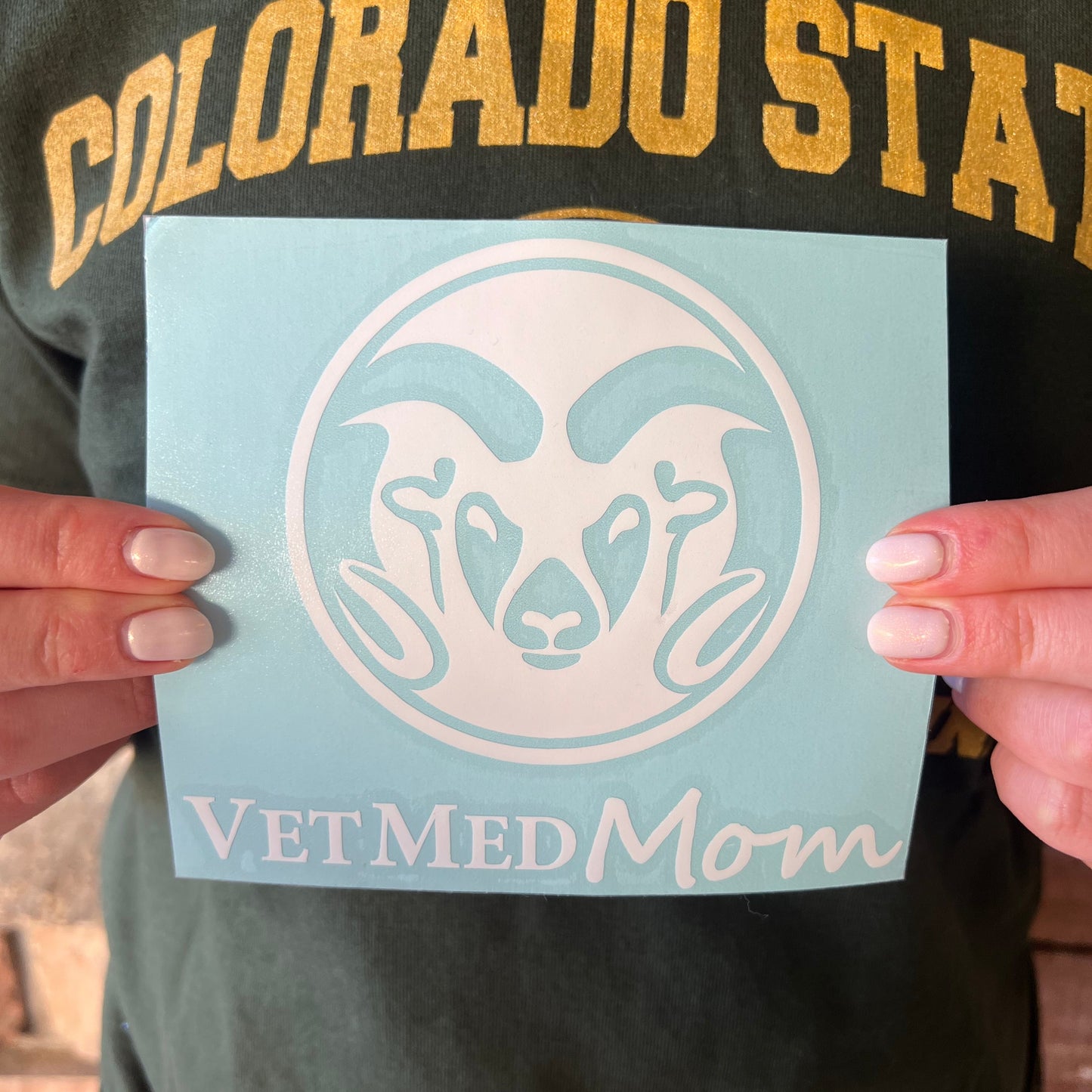 Veterinary MOM Decal