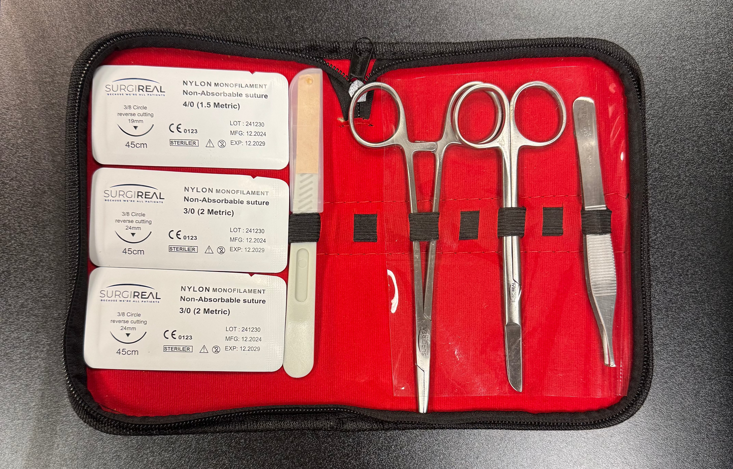 SurgiReal - Suture Training Kit